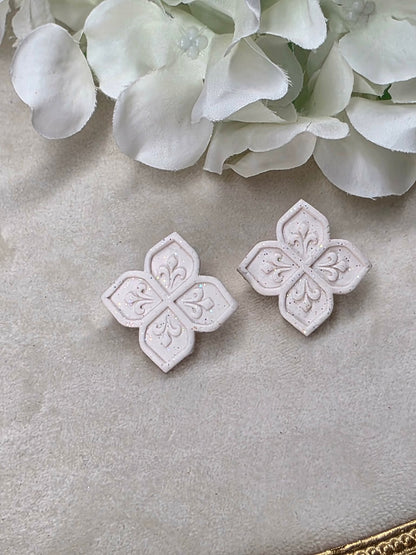 Vow Crest White Studs