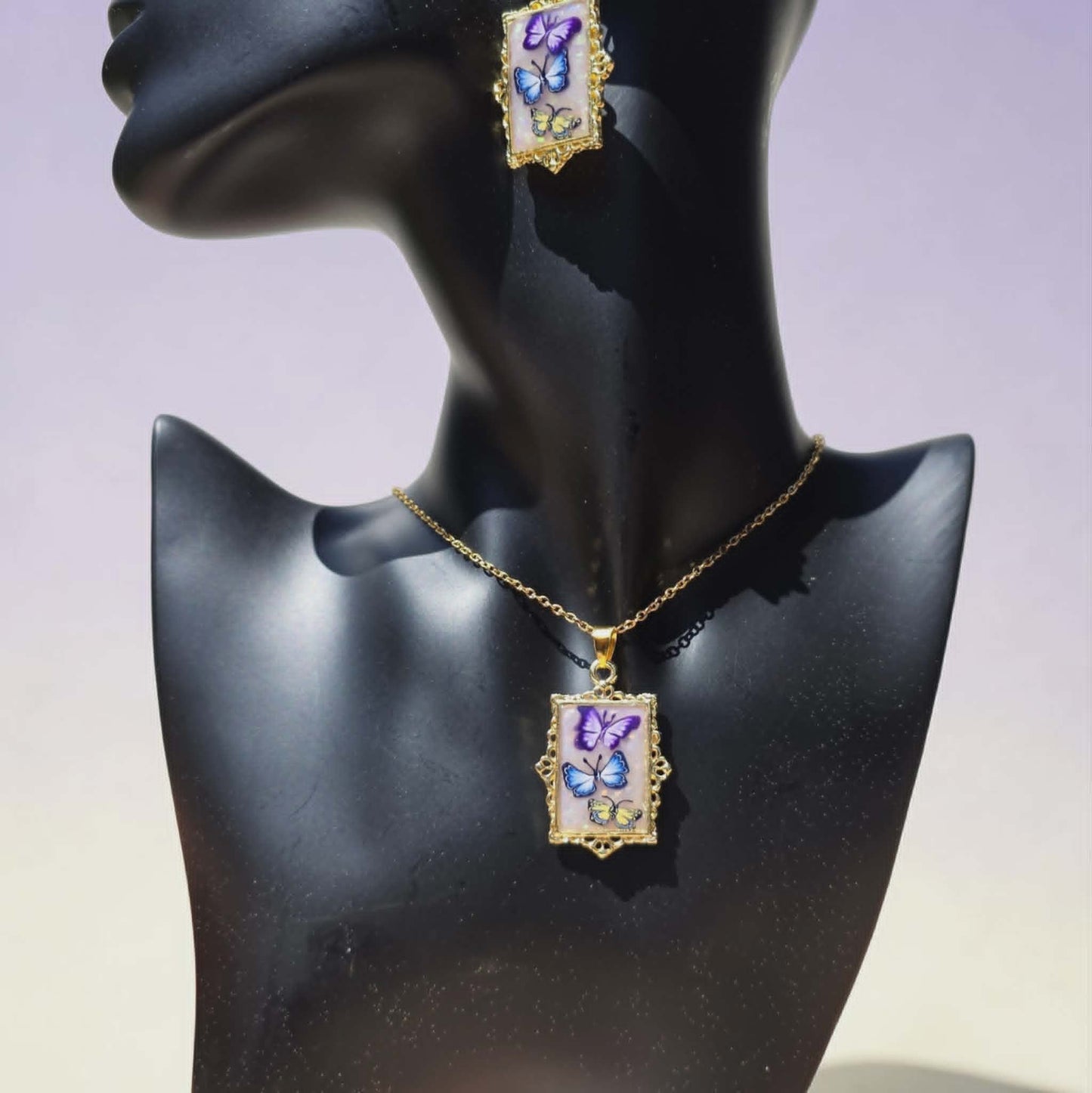 Heirloom Butterfly Frame Set