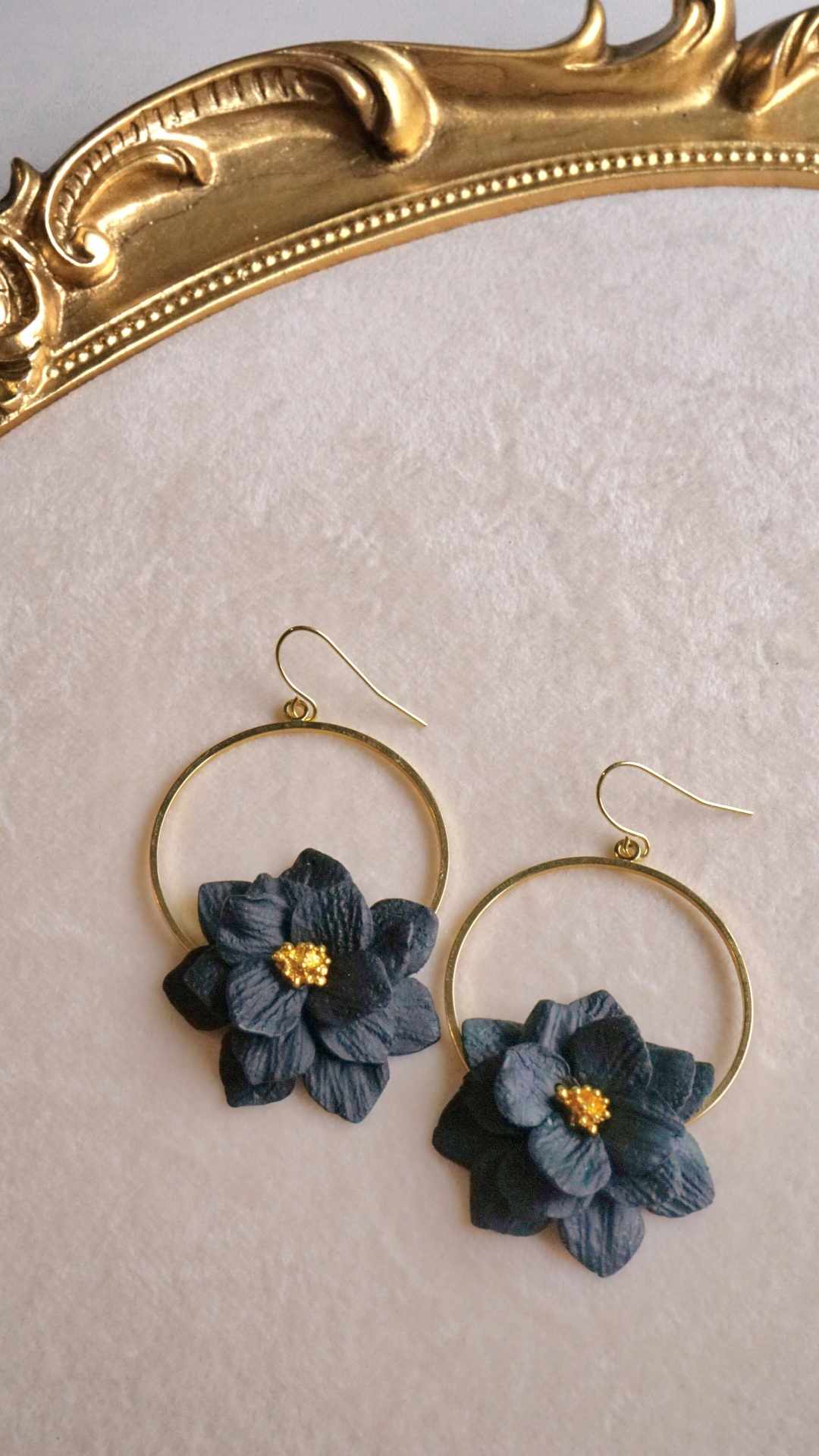 Midnight Bloom Dangle