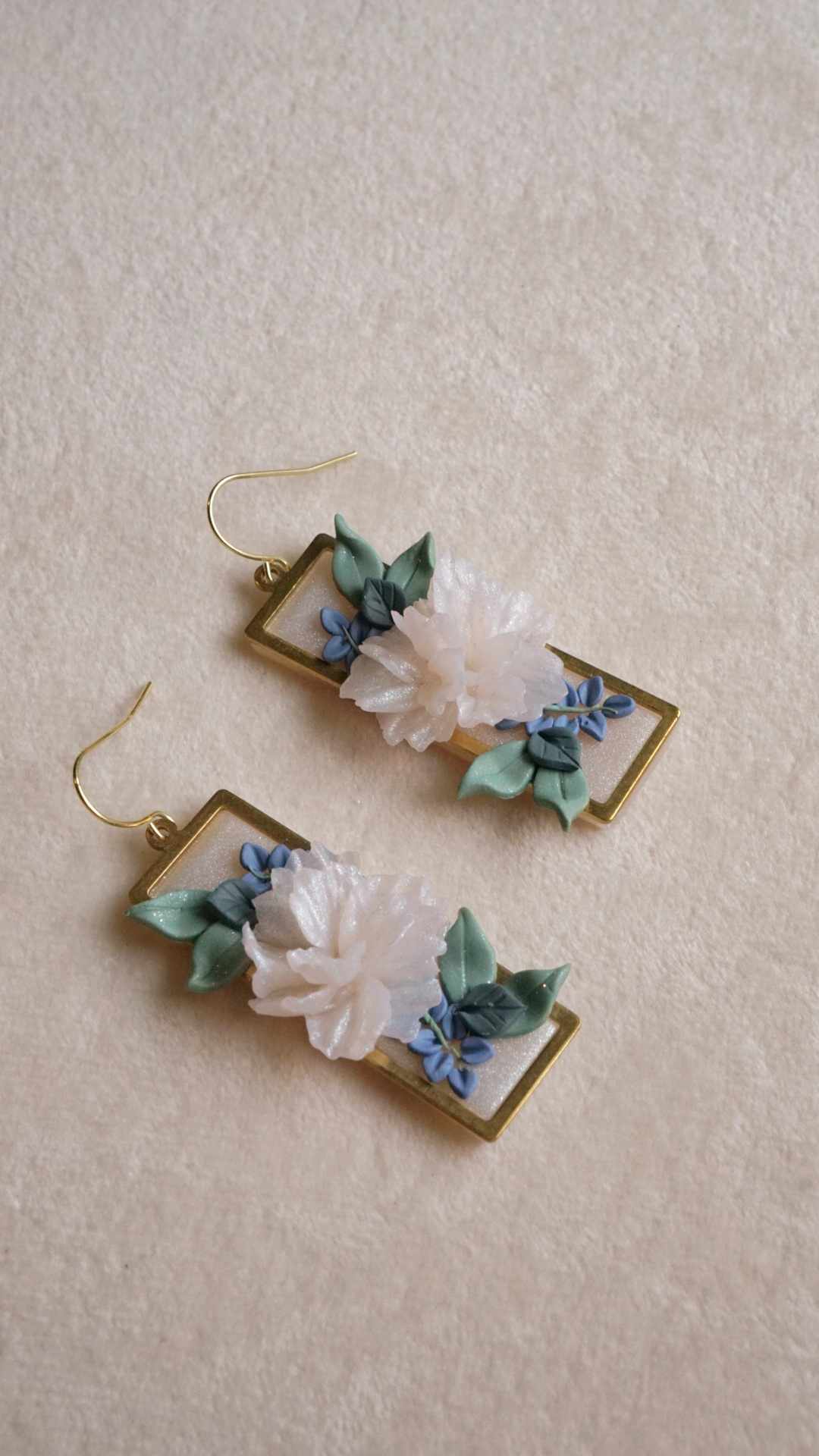 Moonlit Garden Dangle - White Floral Earrings
