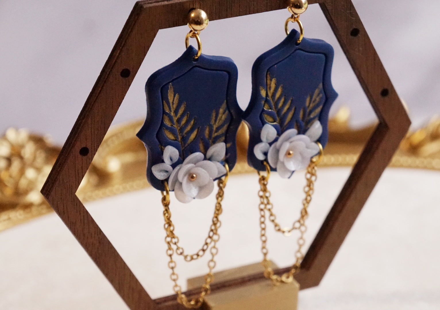 Royal Garden Earrings  image 4