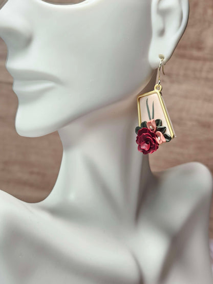 Small floral dangle earrings  image 3