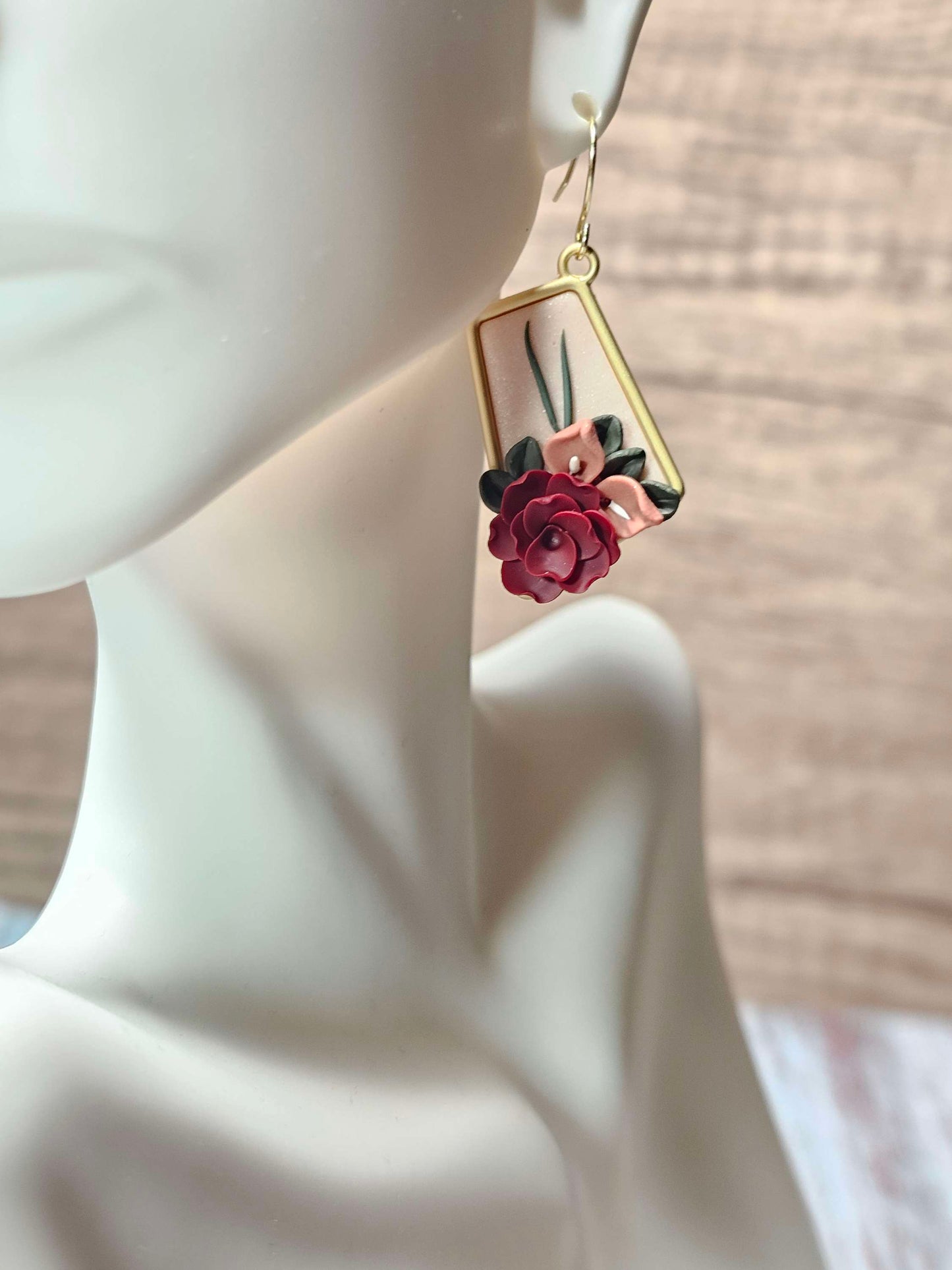 Small floral dangle earrings  image 4