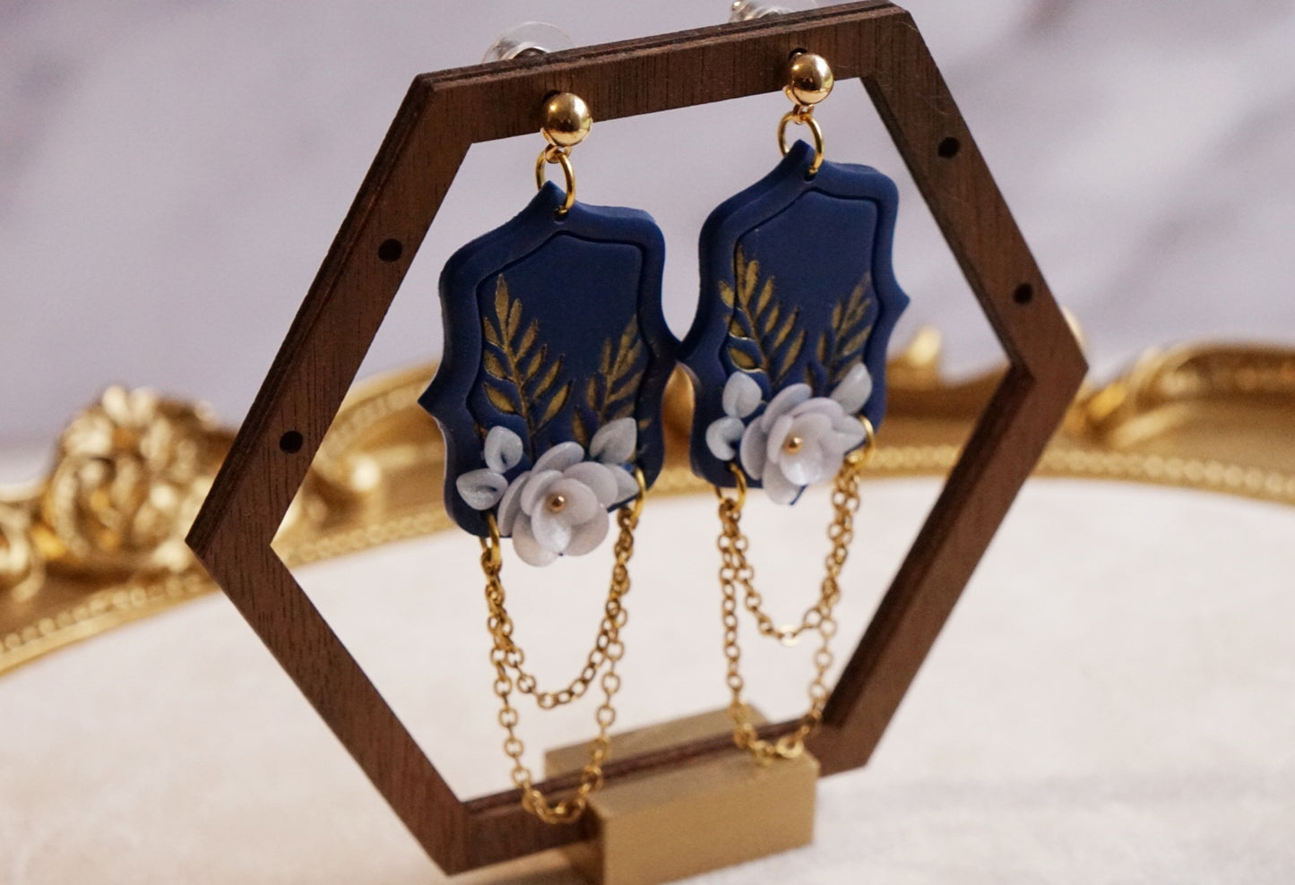 Royal Garden Earrings  image 3