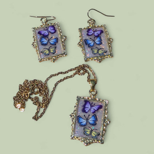 Heirloom Butterfly Frame Set