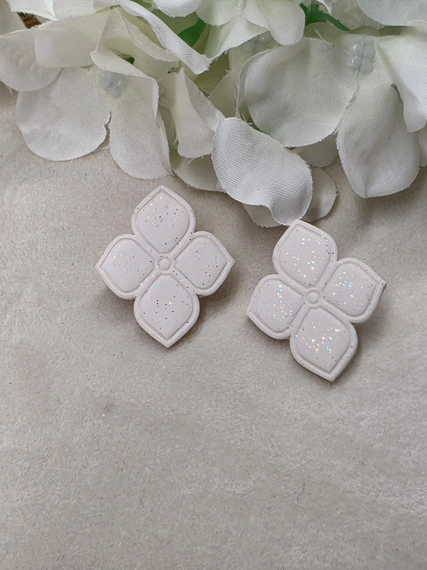 Vow Knot White Studs