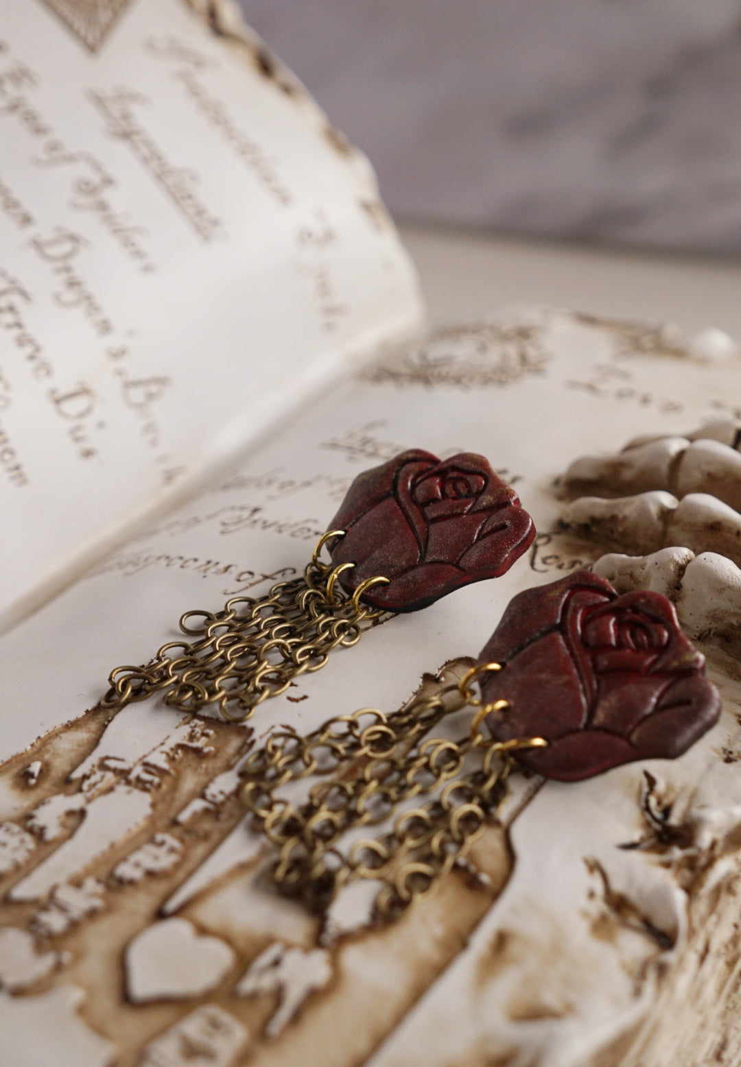 Gilded rose chain dangles image 2