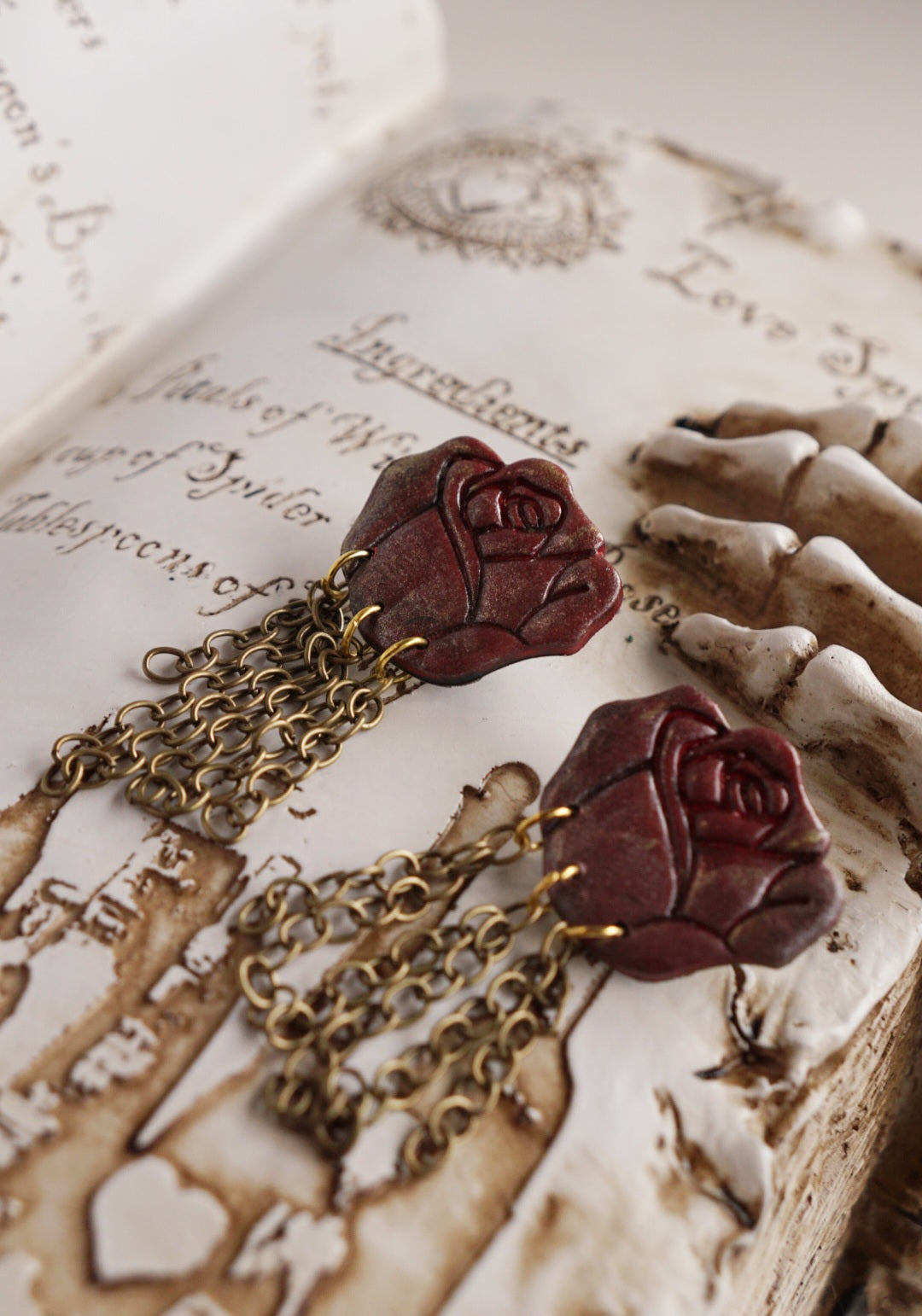 Gilded rose chain dangles image 3